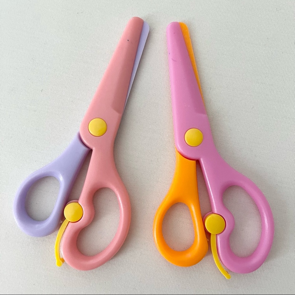 Kids First Safety Scissors (E17) - Picture 1 of 3